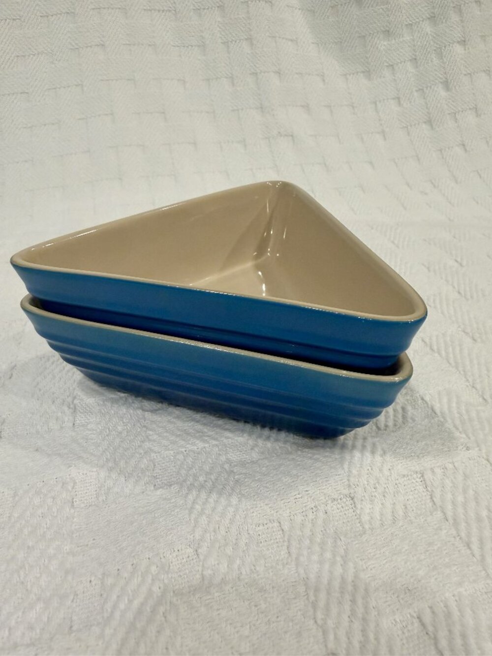 Le Creuset Marseille Blue Triangle Stoneware Tapas Appetizer Dishes Set of 2 Ret